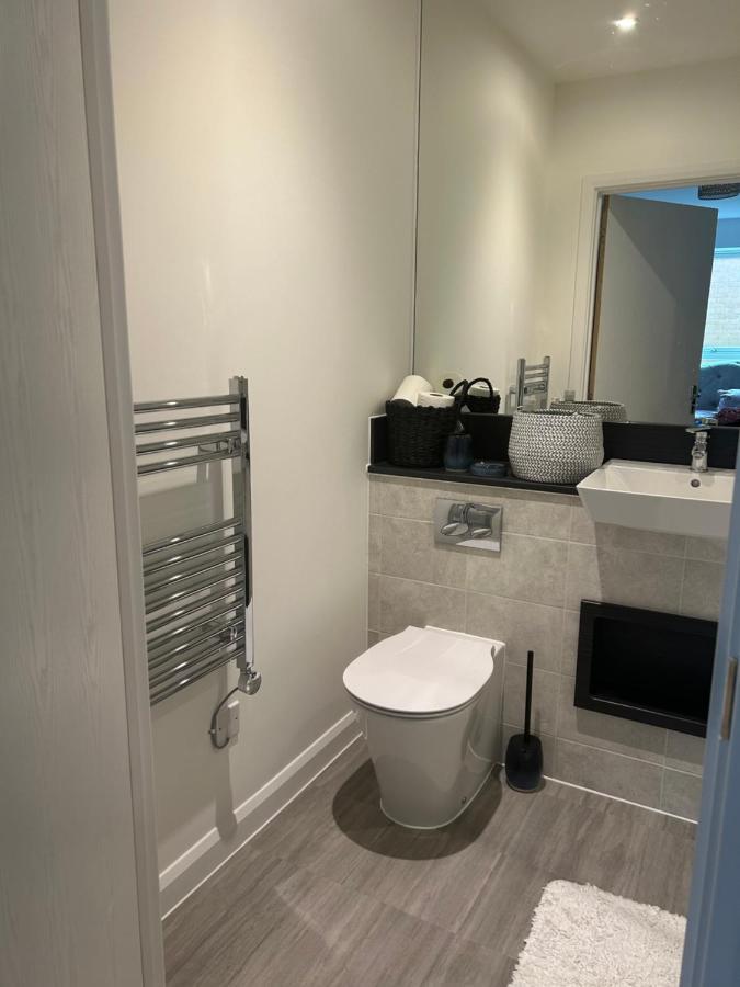 En-Suite Double Room In A Shared Apartment Close To Central 런던 외부 사진